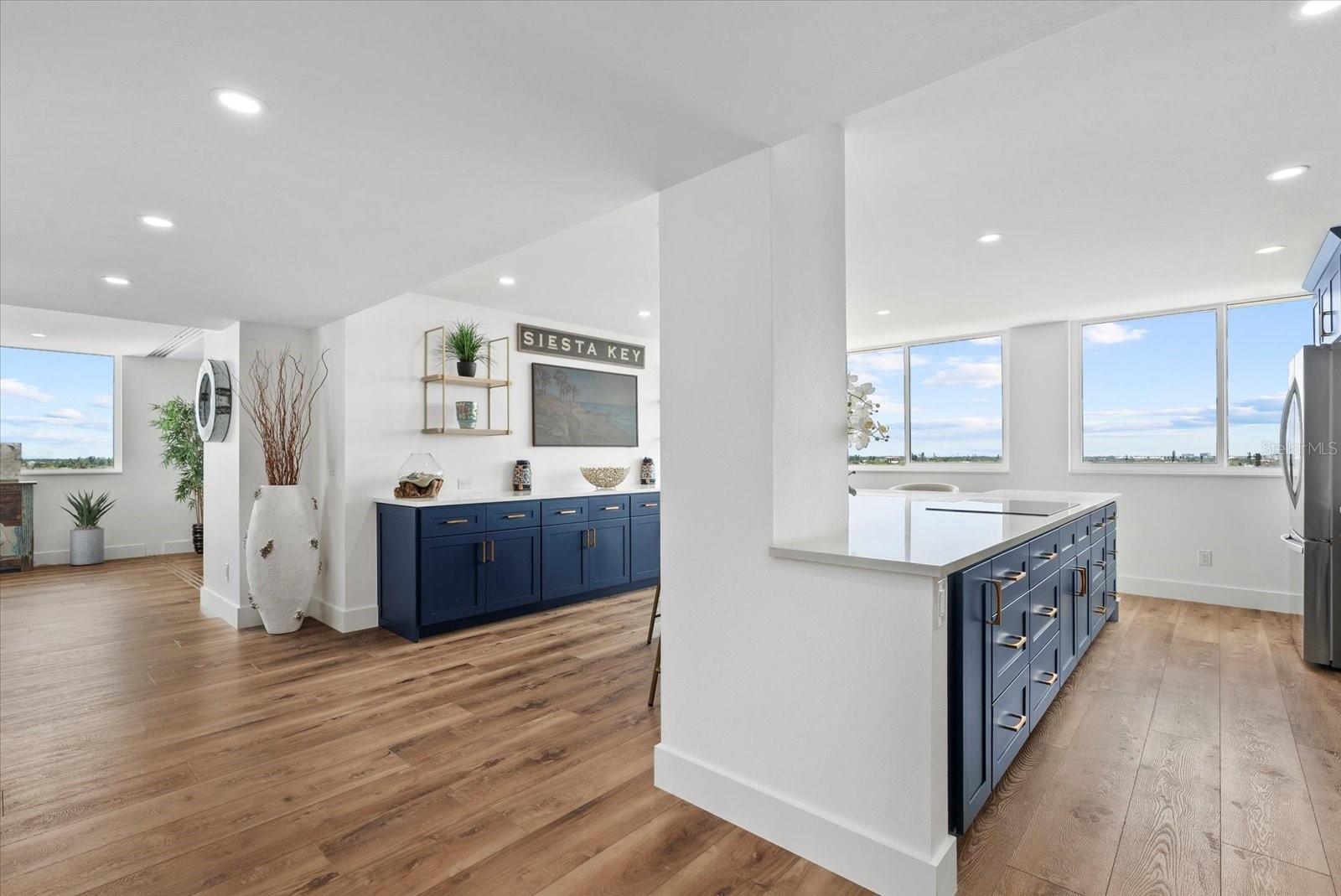 Image 15 of 55 For 4822 Ocean Boulevard 8c