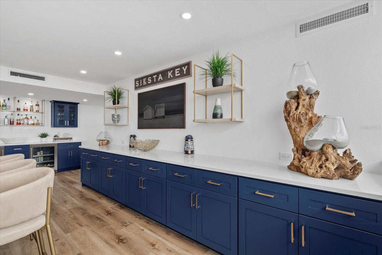 Image 21 of 55 For 4822 Ocean Boulevard 8c