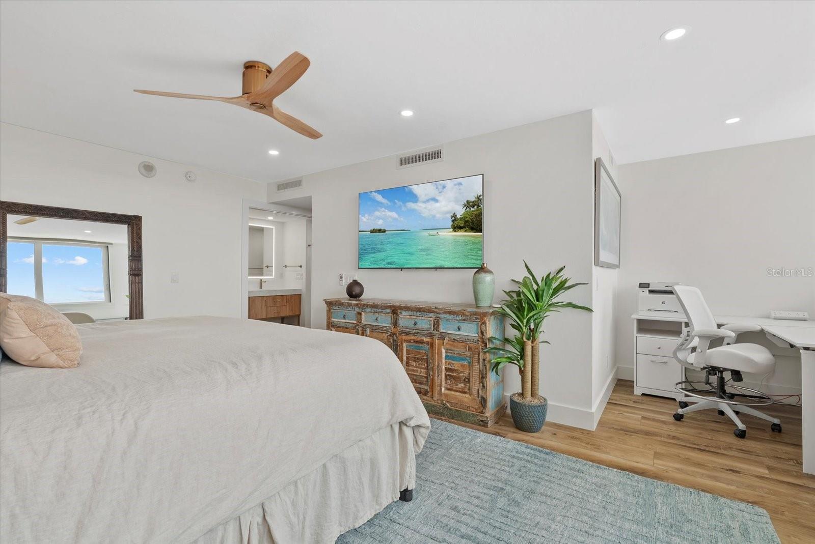 Image 26 of 55 For 4822 Ocean Boulevard 8c