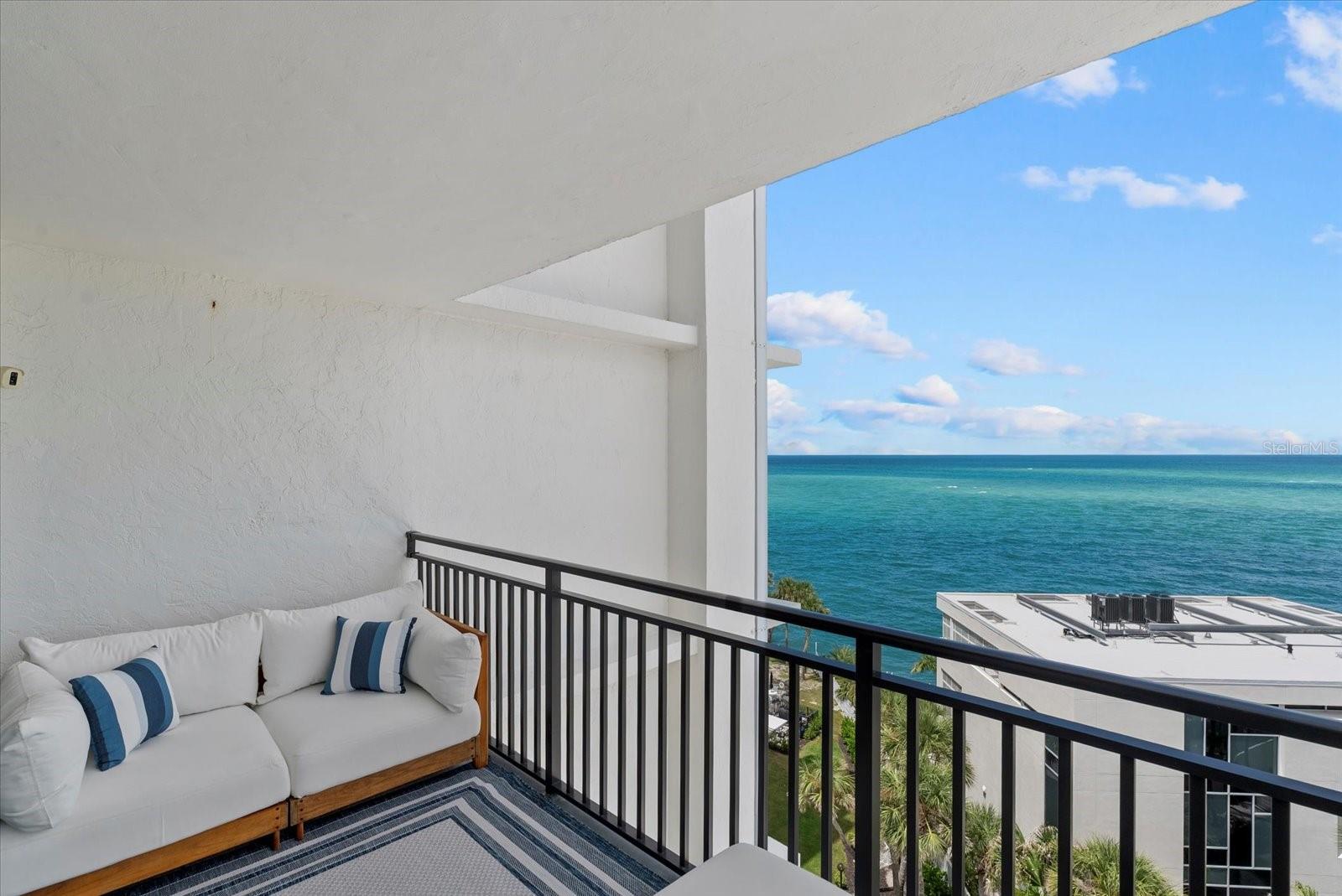 Image 8 of 55 For 4822 Ocean Boulevard 8c