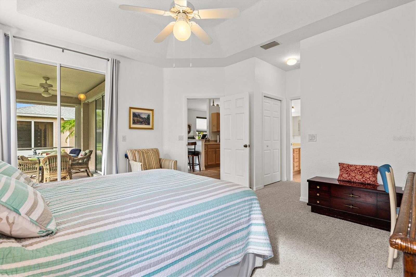 Image 15 of 53 For 1434 Hedgewood Circle