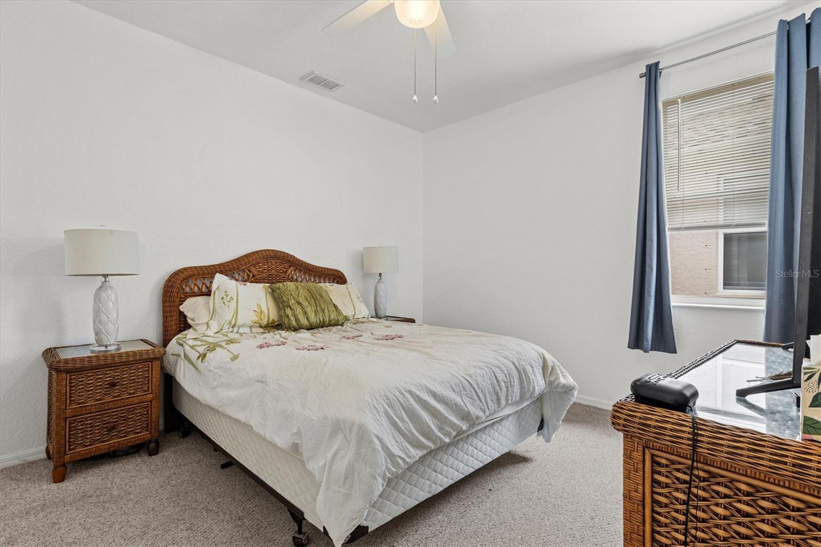 Image 18 of 53 For 1434 Hedgewood Circle