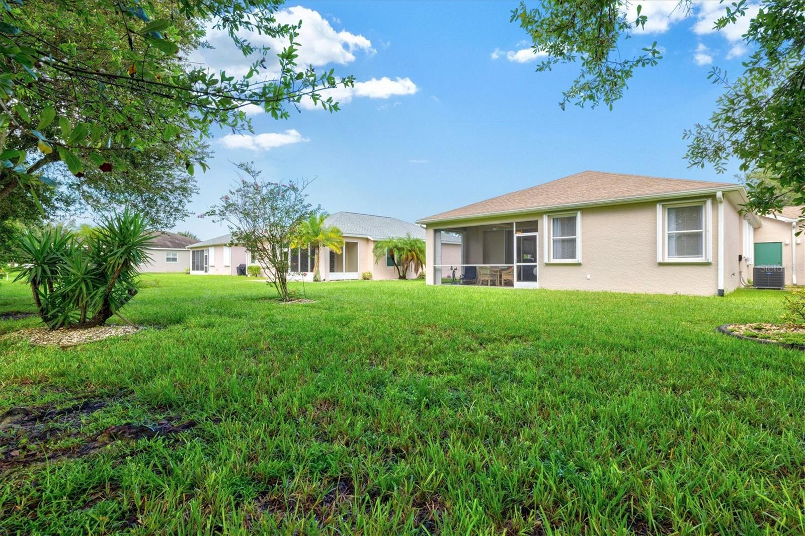 Image 24 of 53 For 1434 Hedgewood Circle