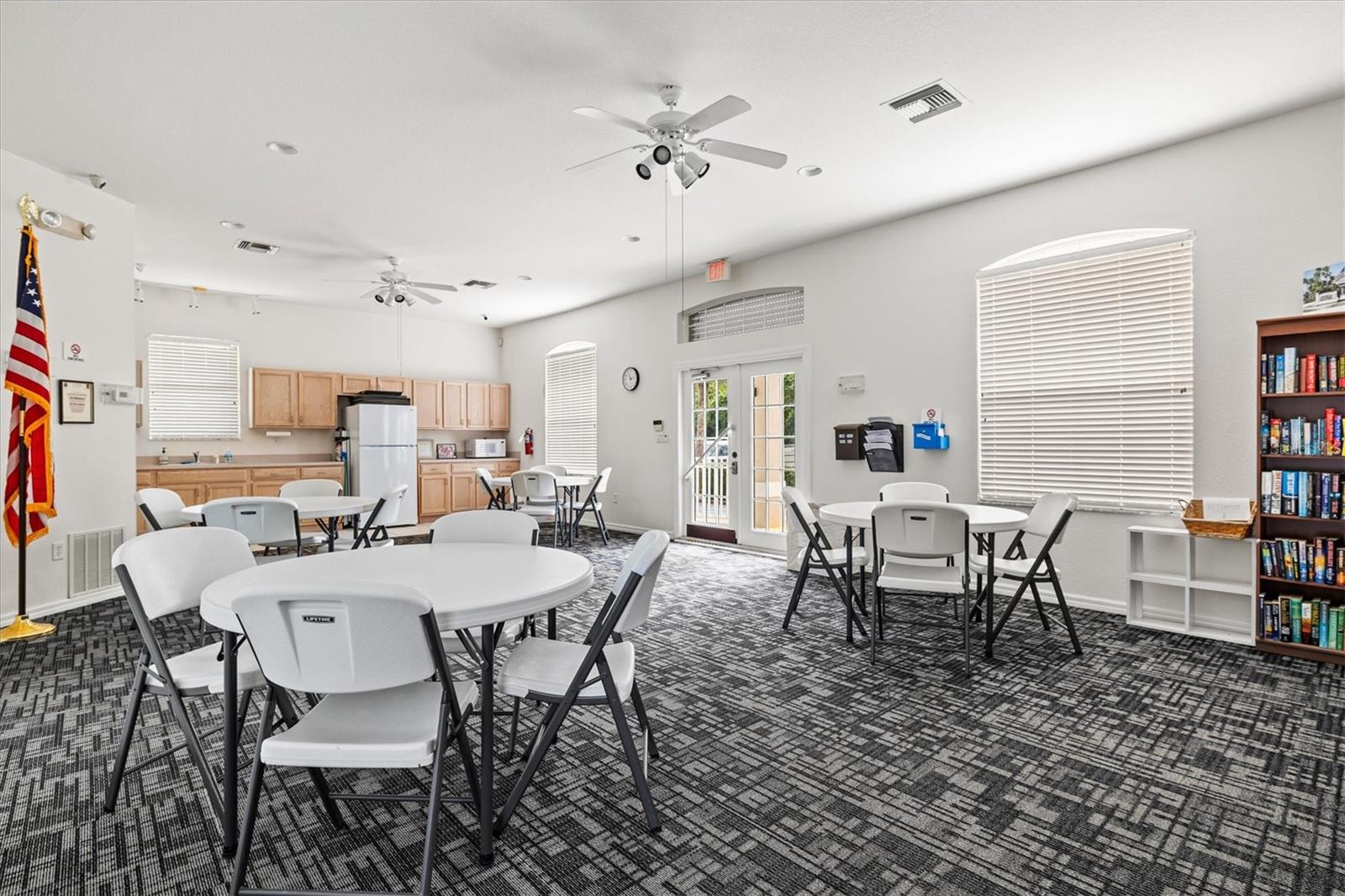 Image 32 of 53 For 1434 Hedgewood Circle