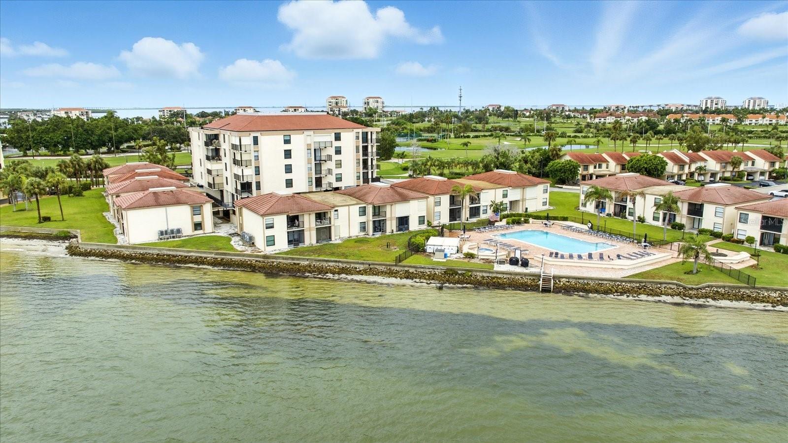 Image 26 of 32 For 6051 Sun Boulevard 403