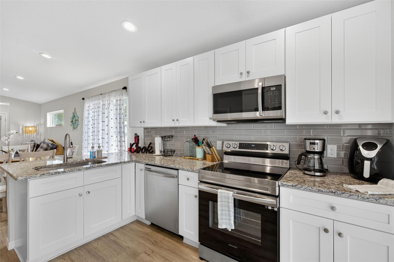 Image 10 of 30 For 1427 18th Street