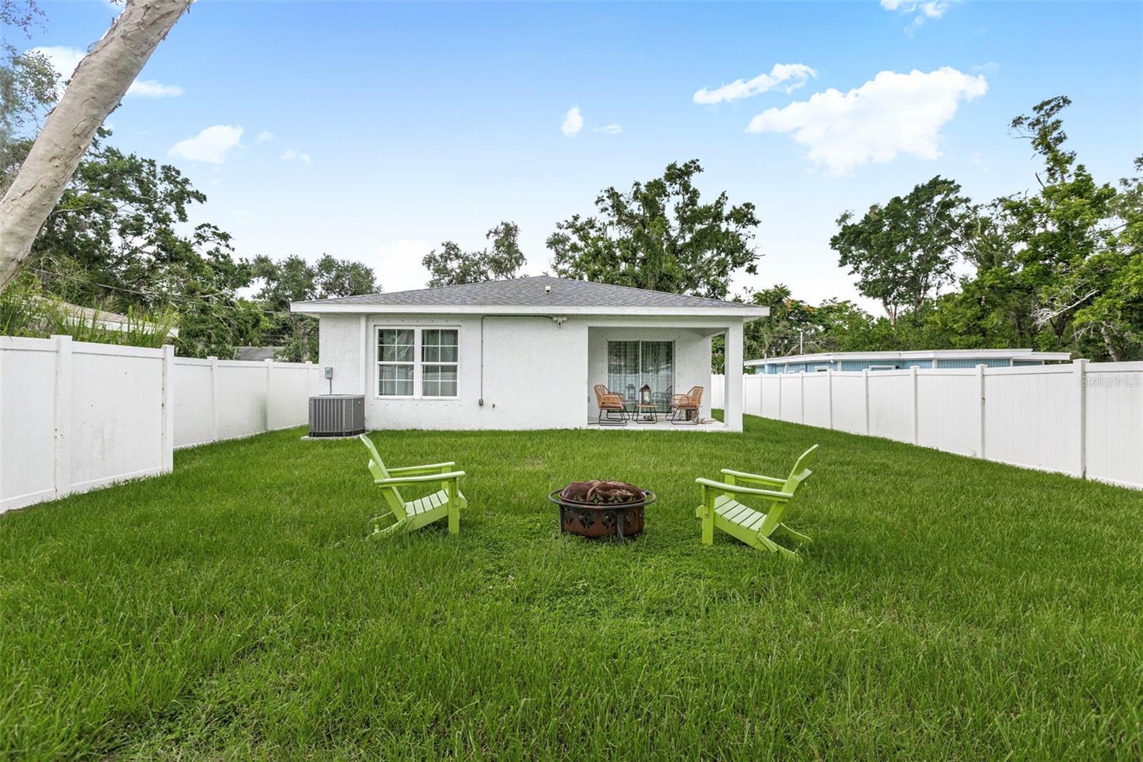 Image 21 of 30 For 1427 18th Street