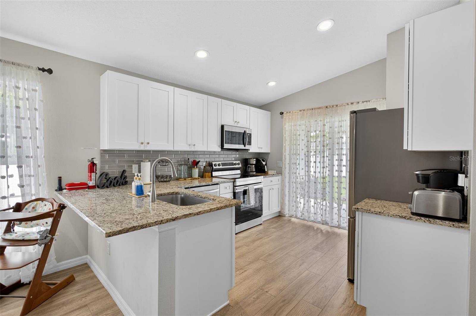 Image 9 of 30 For 1427 18th Street