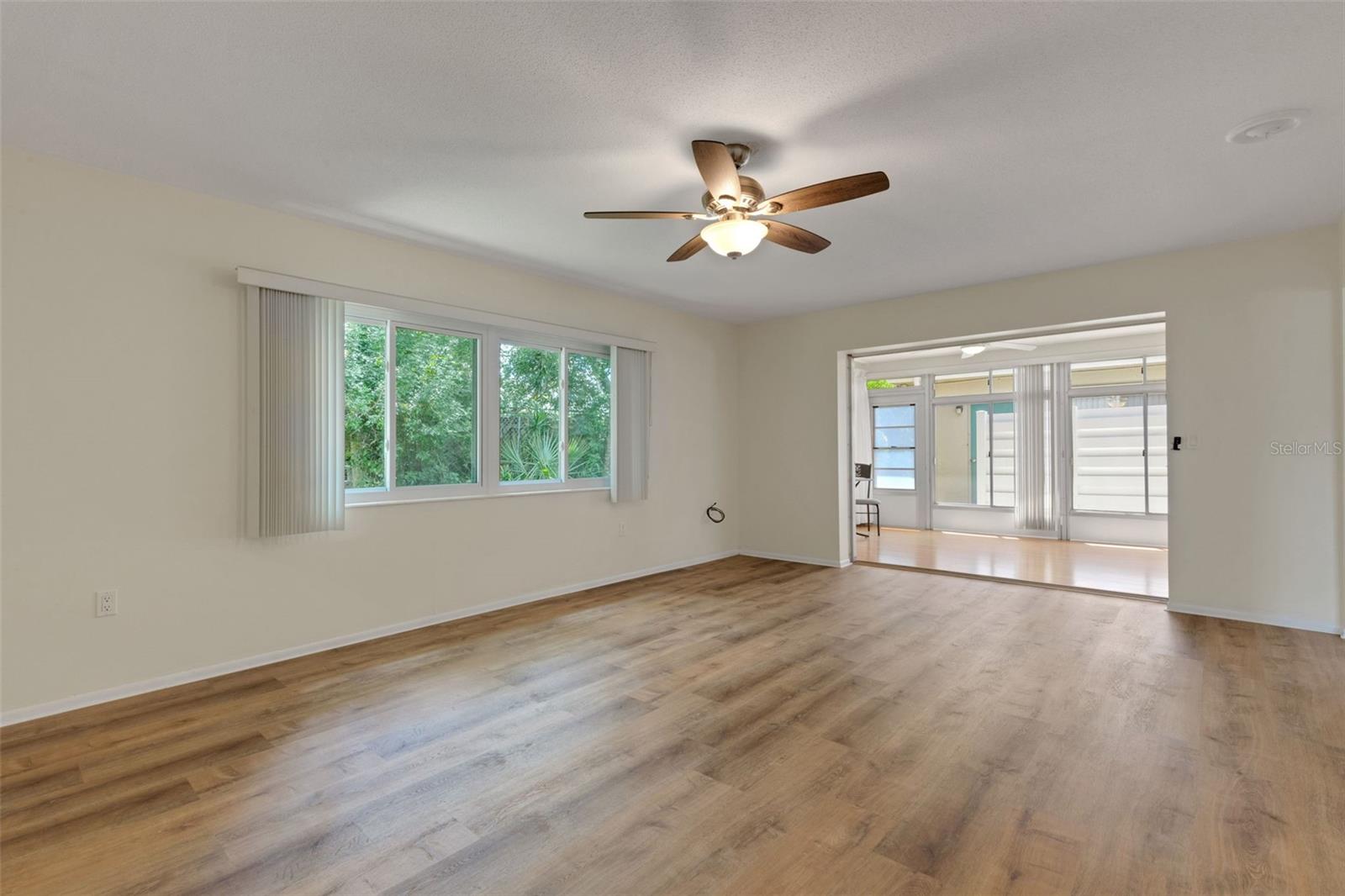 Image 10 of 39 For 66 Strathmore Boulevard