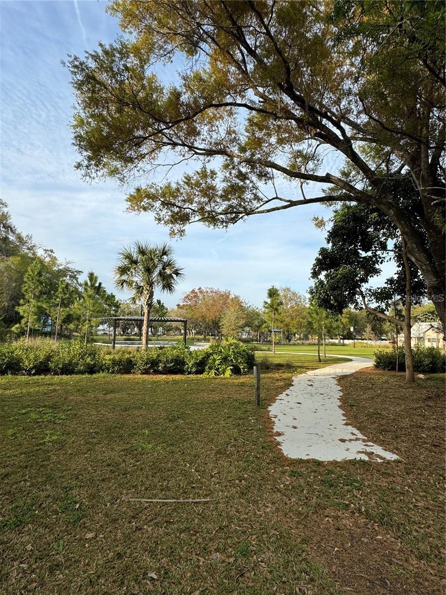 Image 6 of 9 For 1221 4th Avenue E