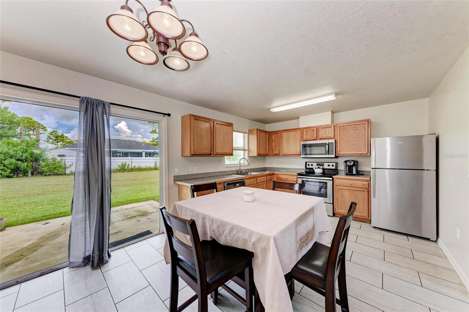 Image 10 of 39 For 1243 Autumn Street