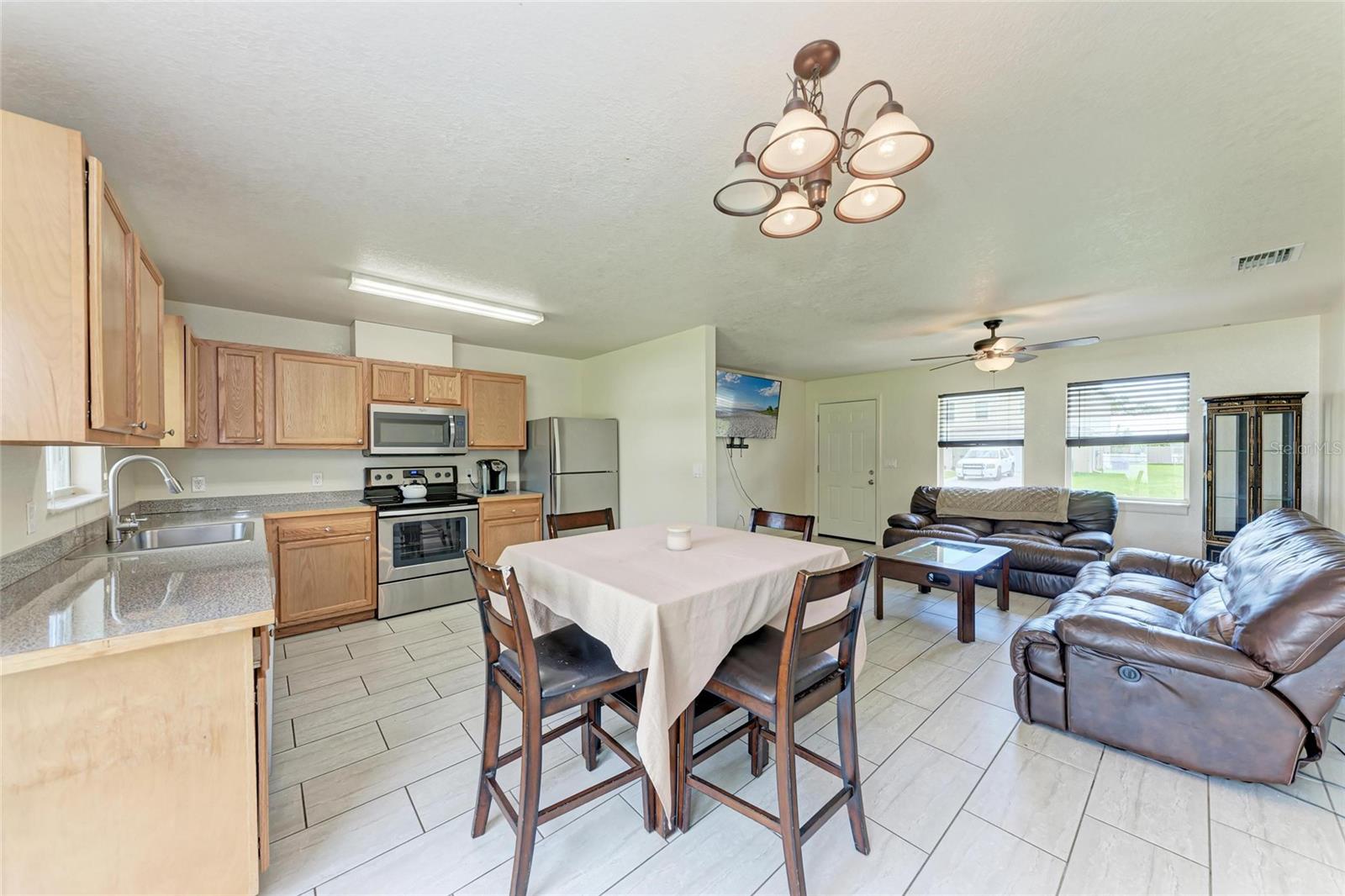 Image 11 of 39 For 1243 Autumn Street