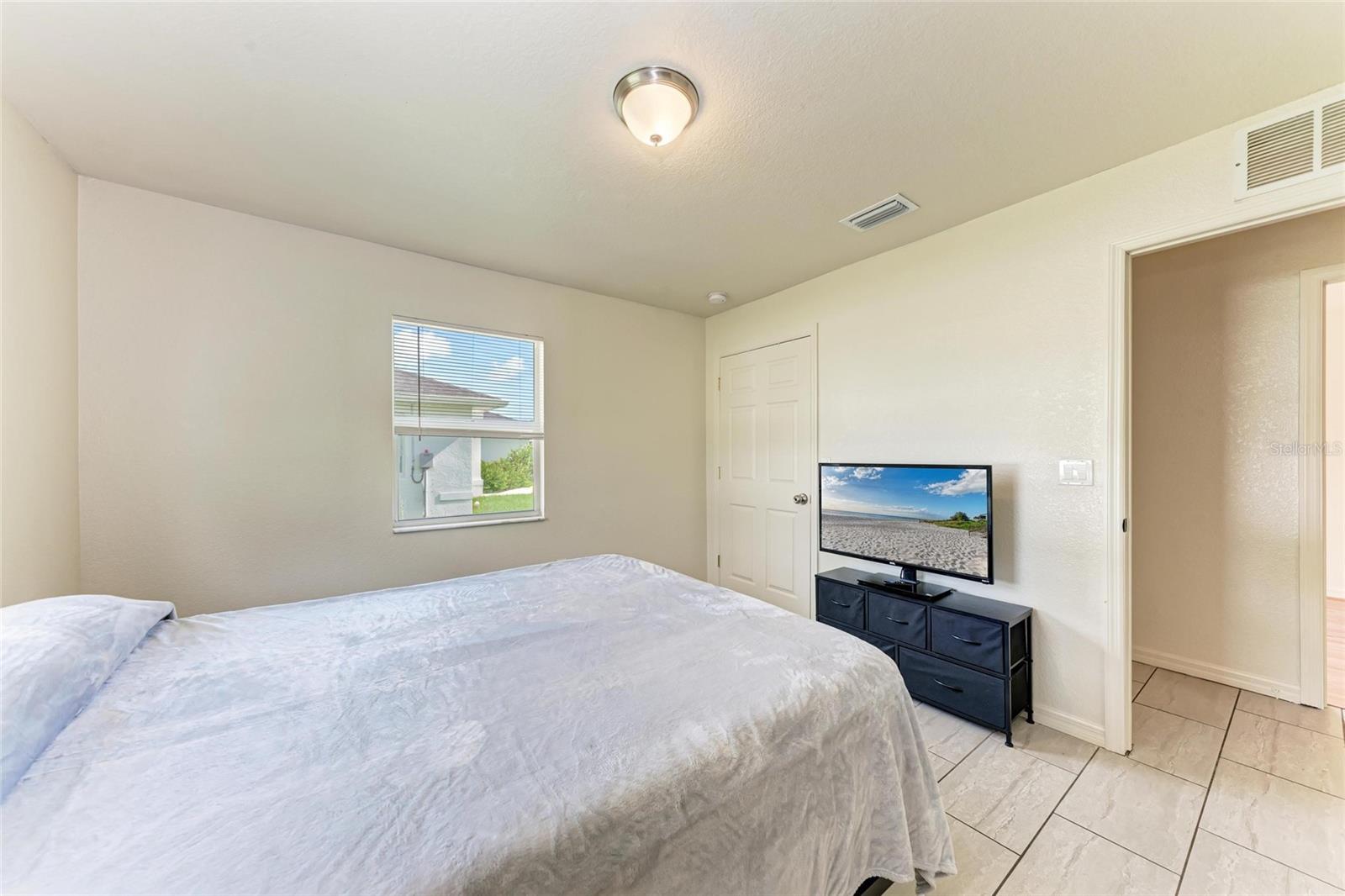 Image 19 of 39 For 1243 Autumn Street