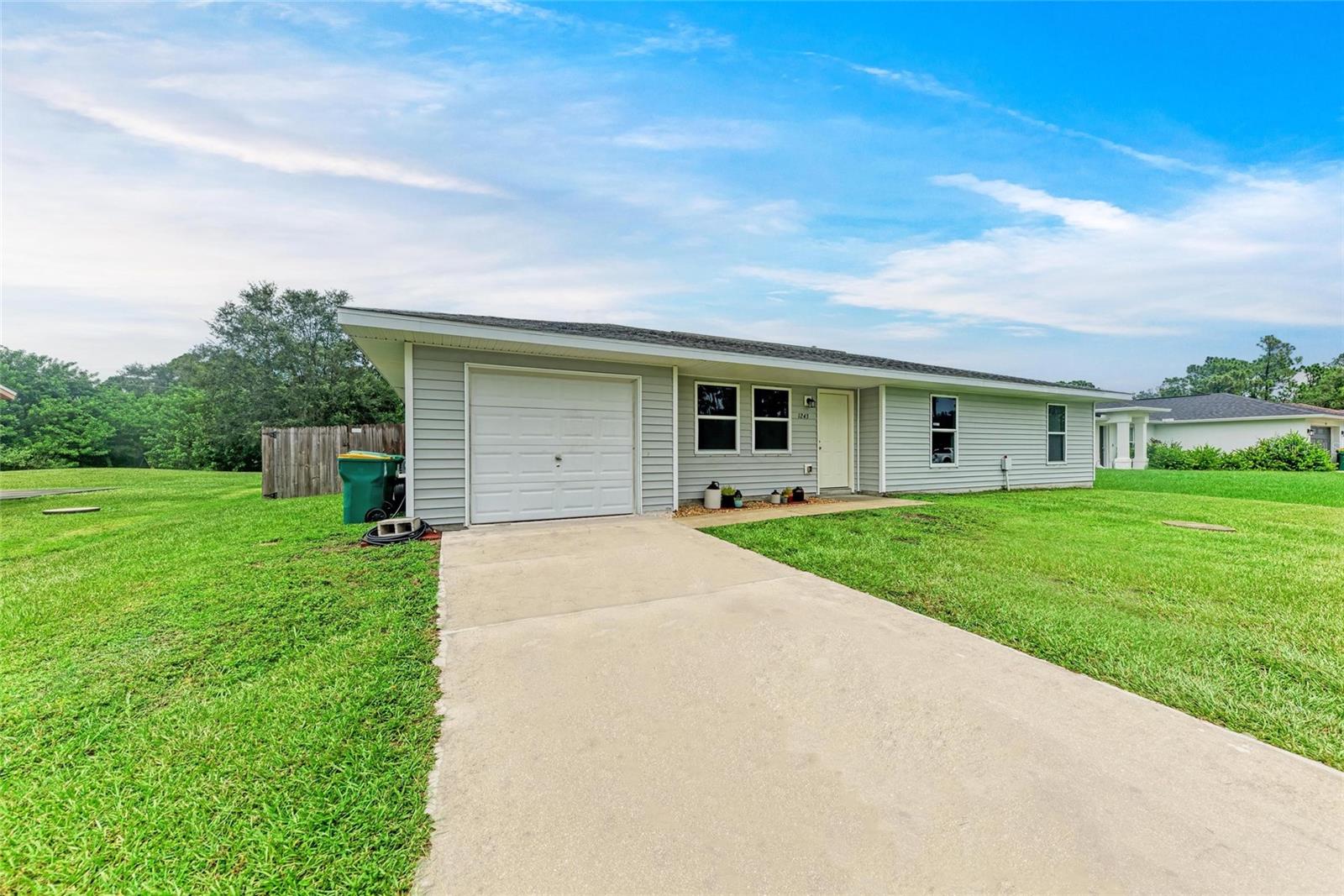 Image 2 of 39 For 1243 Autumn Street