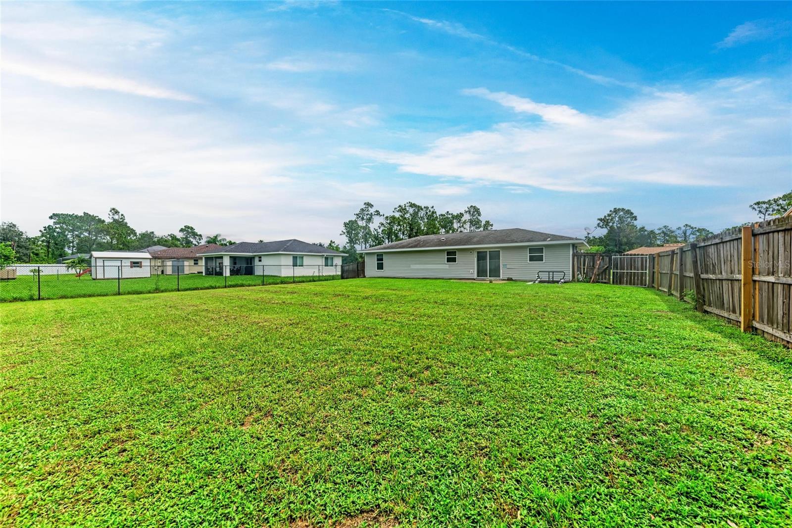 Image 28 of 39 For 1243 Autumn Street