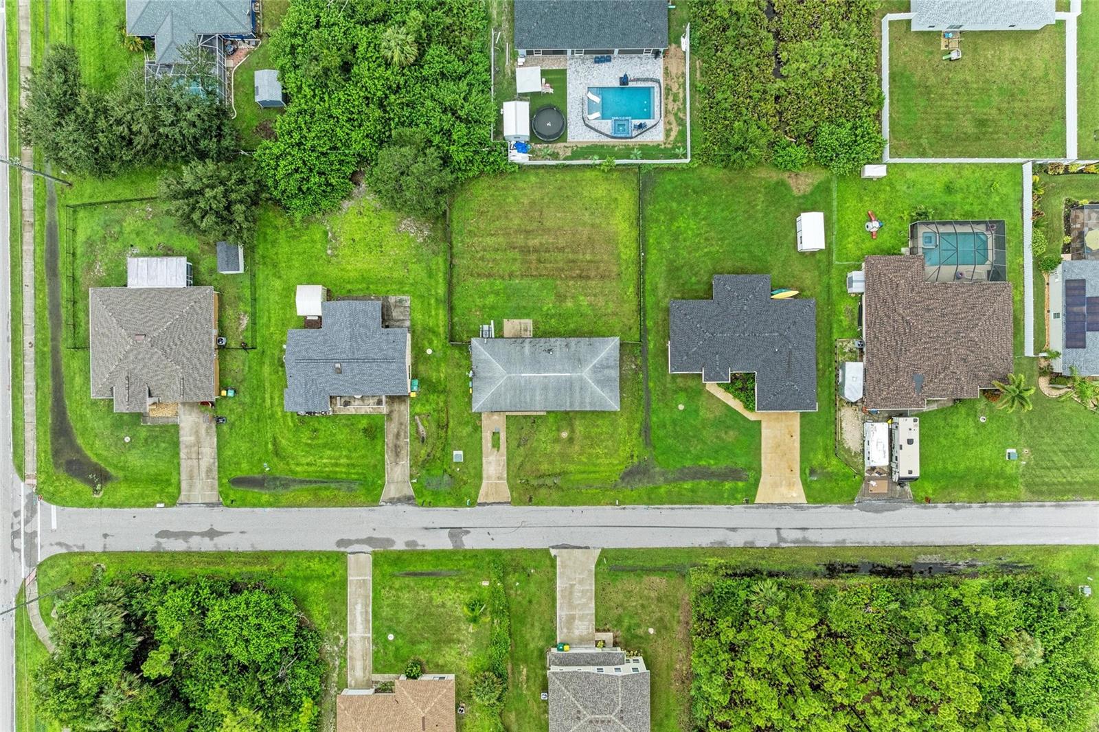 Image 35 of 39 For 1243 Autumn Street