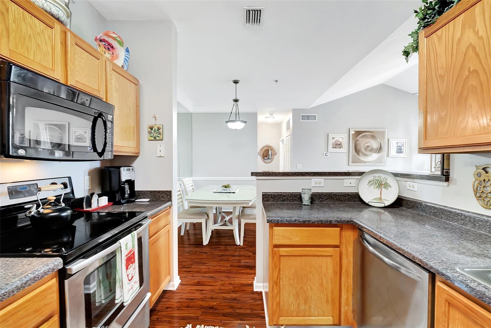 Image 4 of 40 For 4802 51st Street W 412