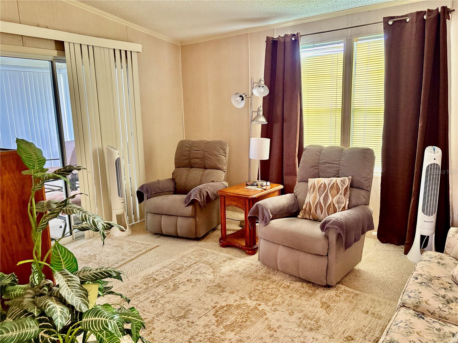 Image 4 of 28 For 5707 45th Street E 81