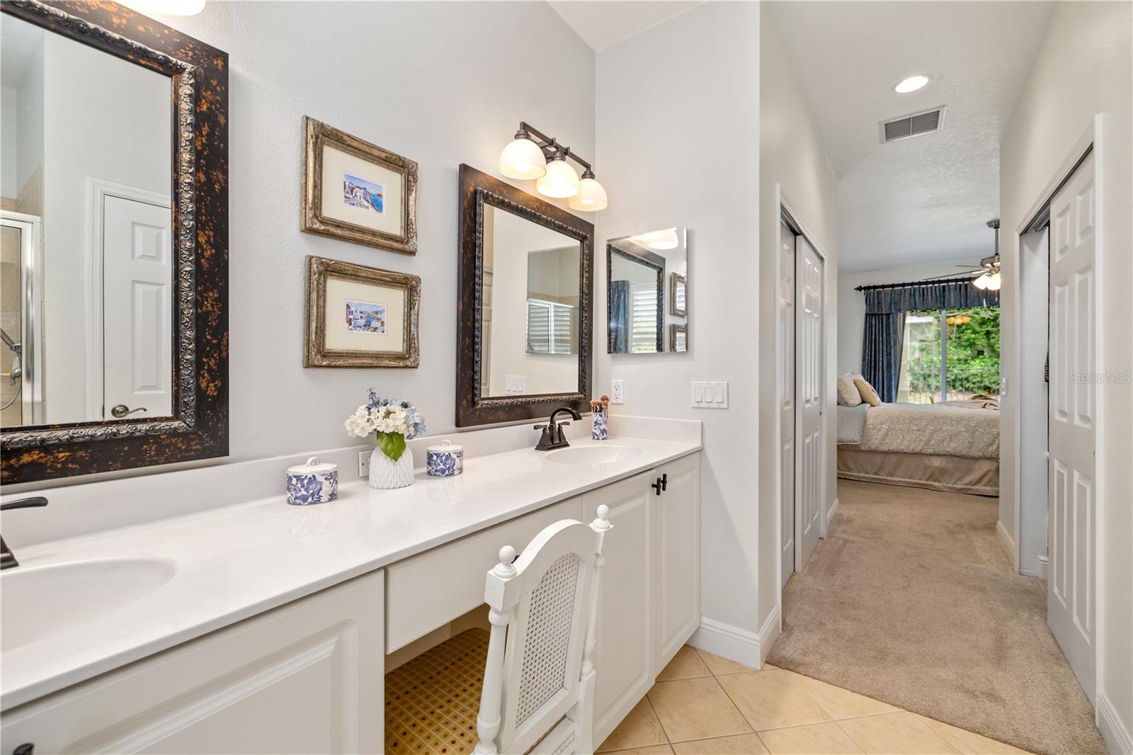 Image 31 of 52 For 8307 Planters Knoll Terrace
