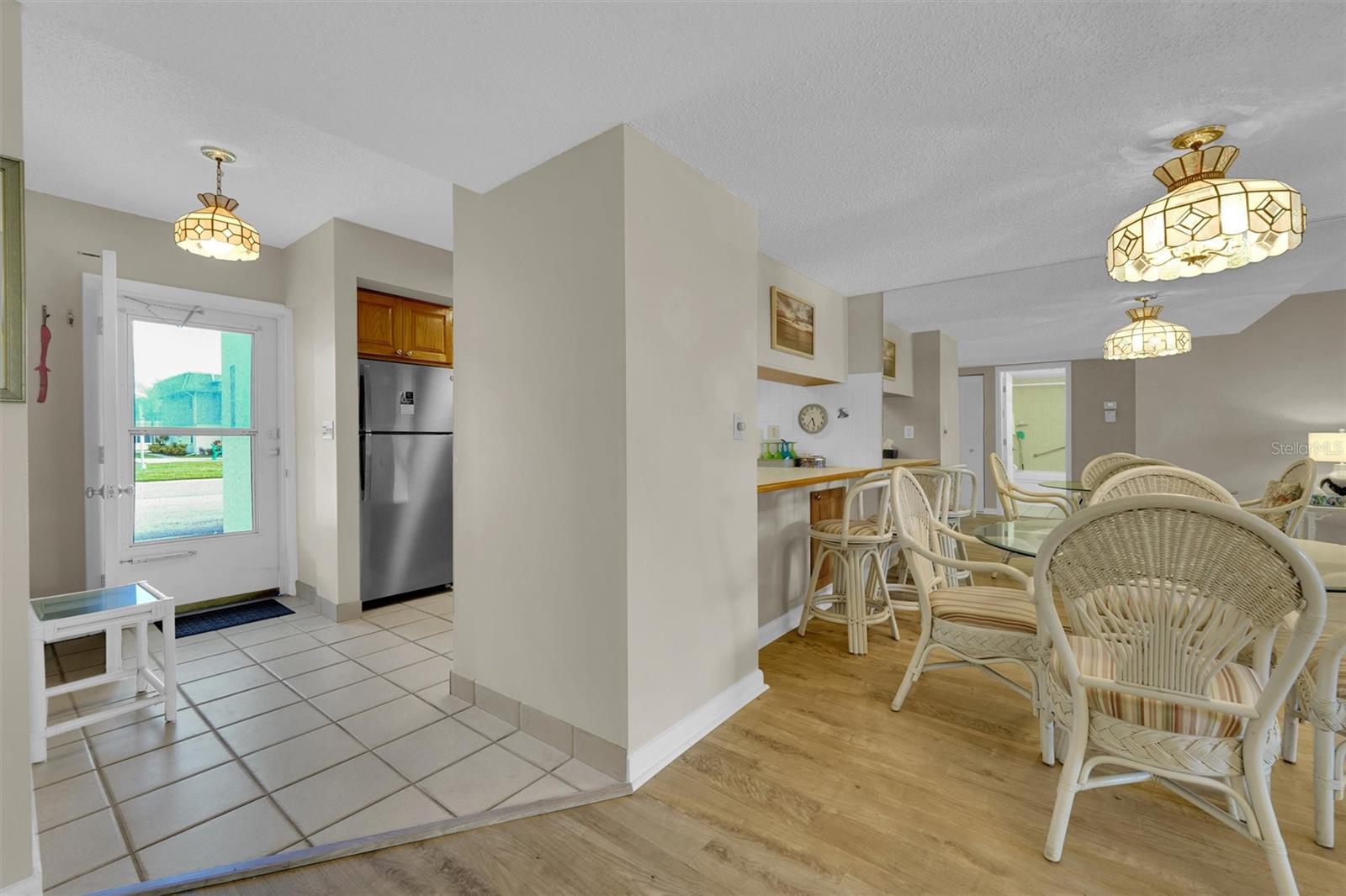 Image 11 of 32 For 22375 Edgewater Drive 114