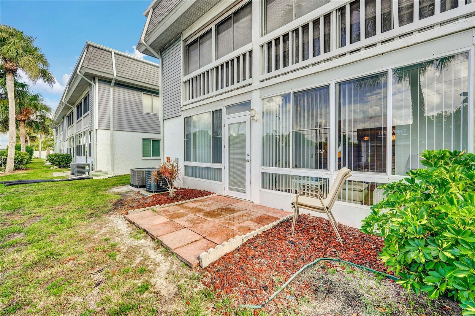 Image 25 of 32 For 22375 Edgewater Drive 114