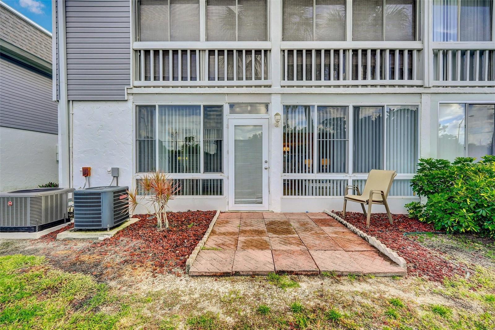 Image 3 of 32 For 22375 Edgewater Drive 114