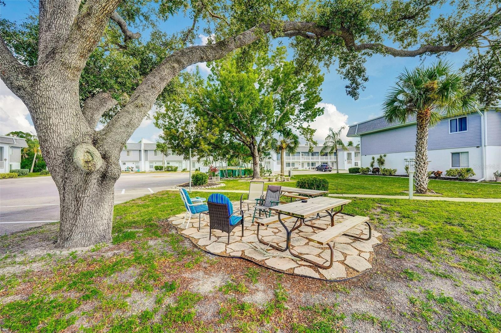 Image 30 of 32 For 22375 Edgewater Drive 114