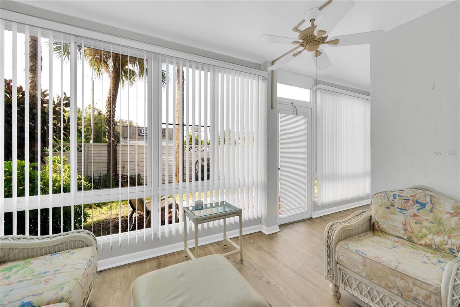 Image 4 of 32 For 22375 Edgewater Drive 114