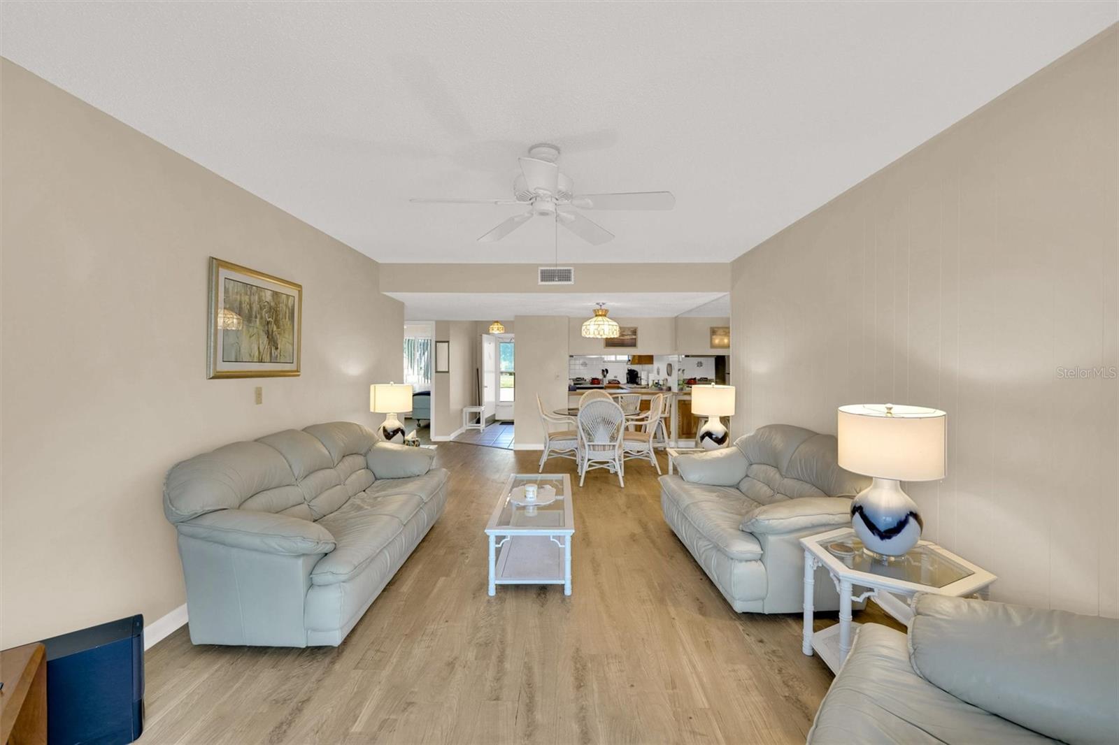 Image 6 of 32 For 22375 Edgewater Drive 114