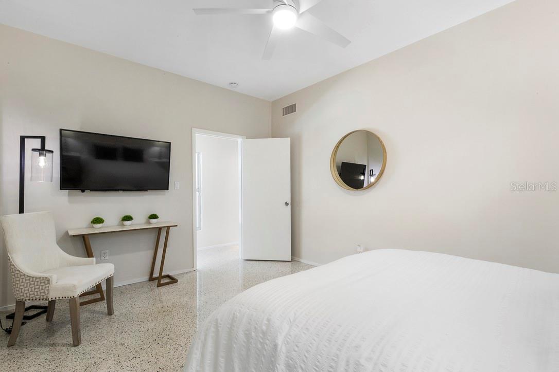 Image 30 of 40 For 1165 Morningside Place