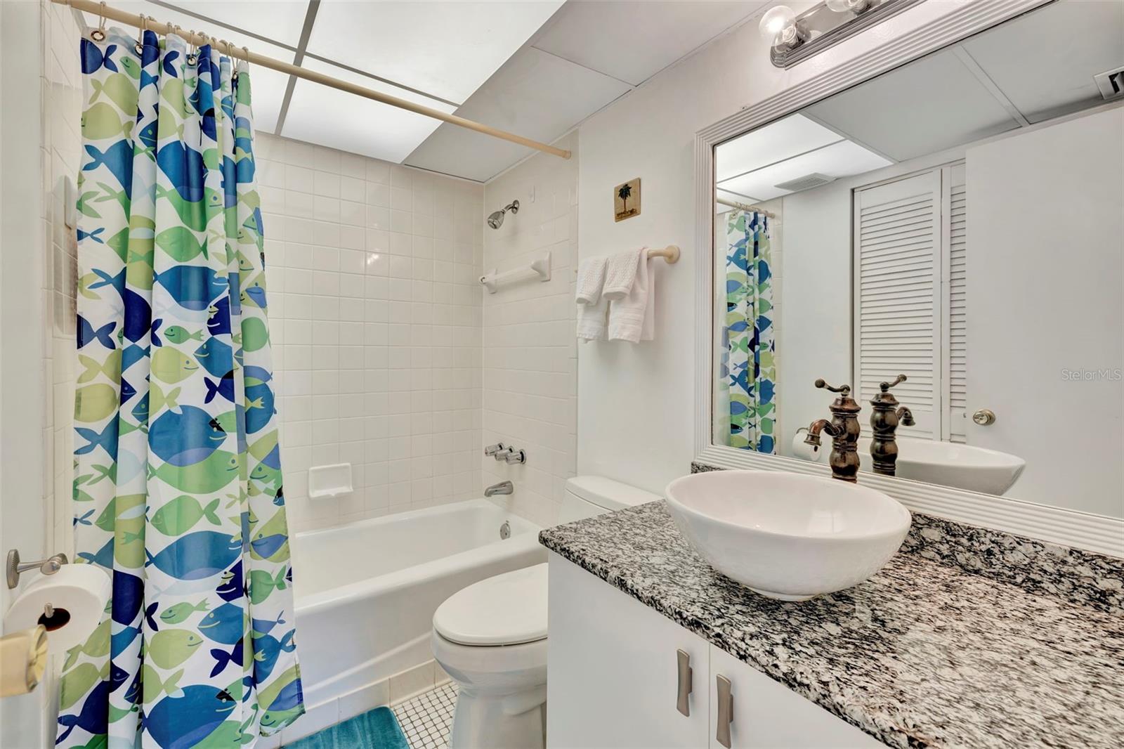 Image 11 of 44 For 6157 Midnight Pass Road E24