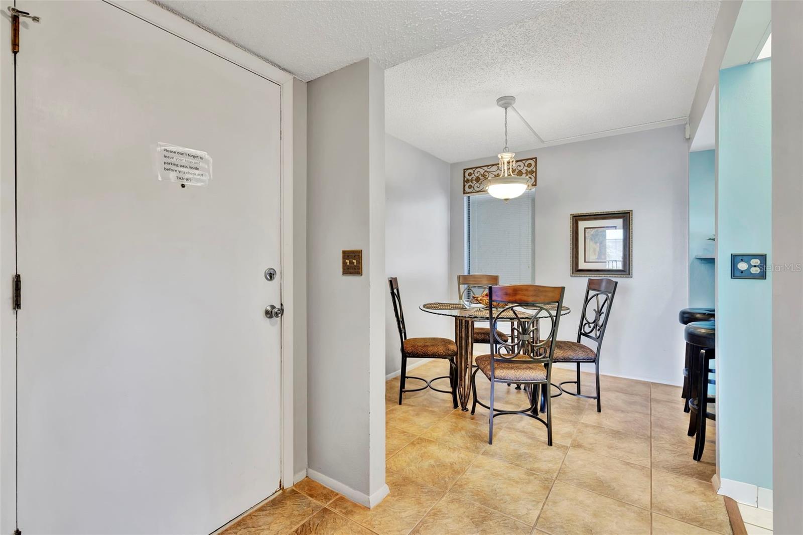 Image 18 of 44 For 6157 Midnight Pass Road E24