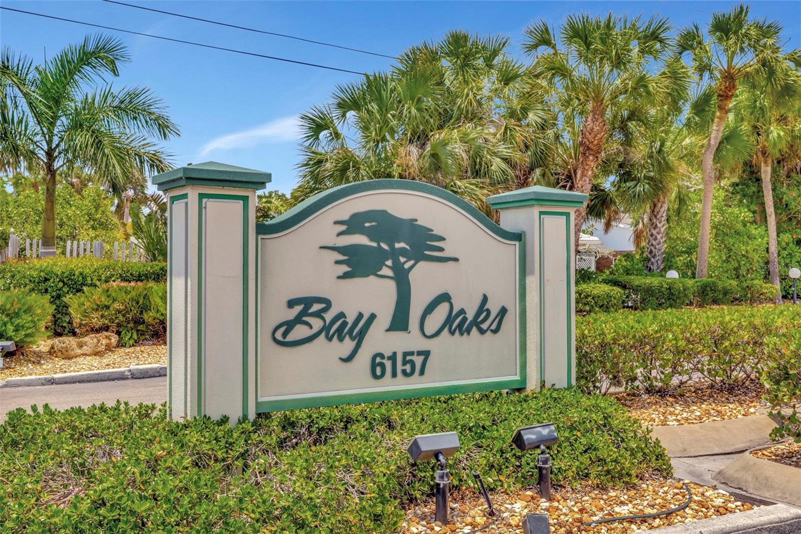 Image 2 of 44 For 6157 Midnight Pass Road E24