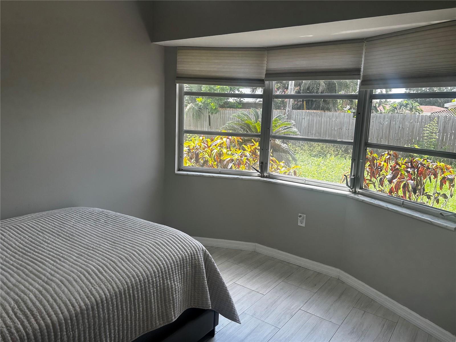 Image 13 of 44 For 3702 Meyer Place