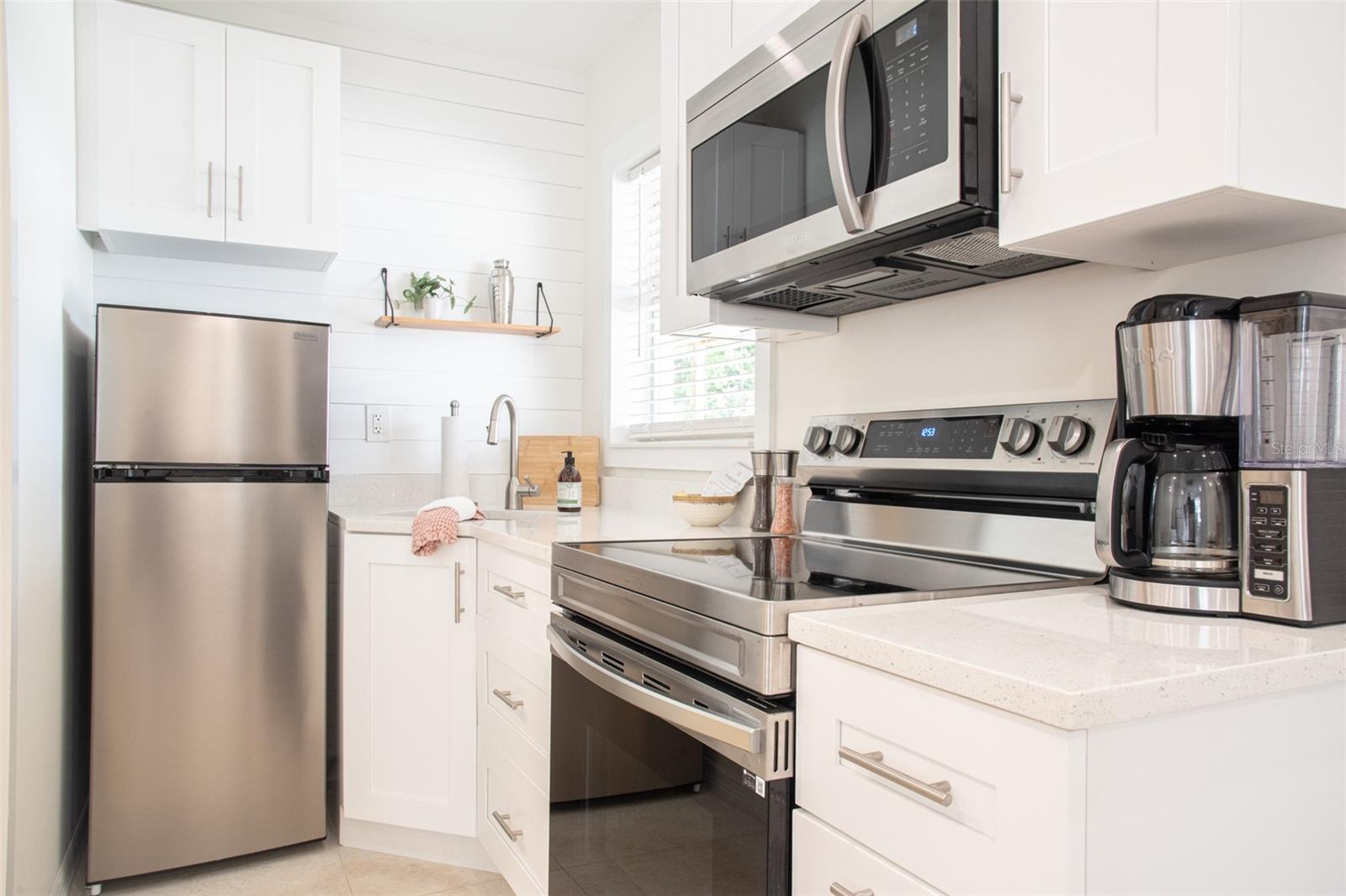 Image 17 of 29 For 8520 Manasota Key Road