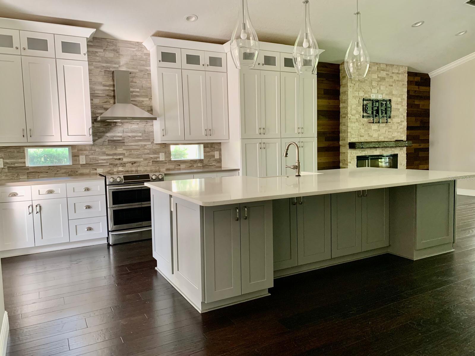 Image 4 of 54 For 7452 Sea Island Lane