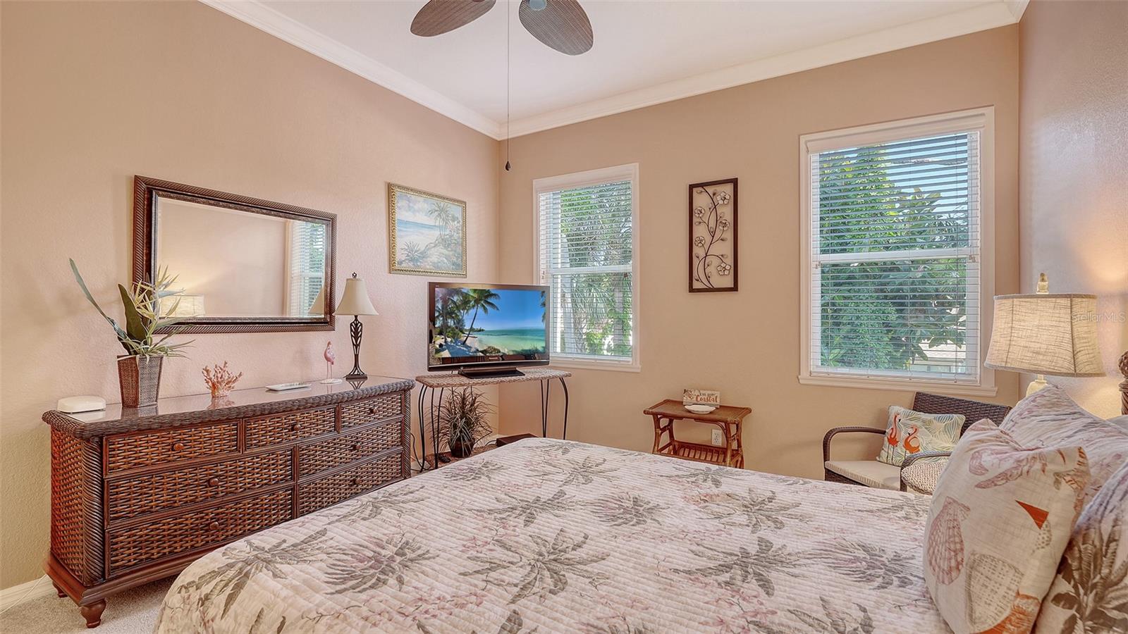 Image 25 of 49 For 804 Ravinia Circle 804
