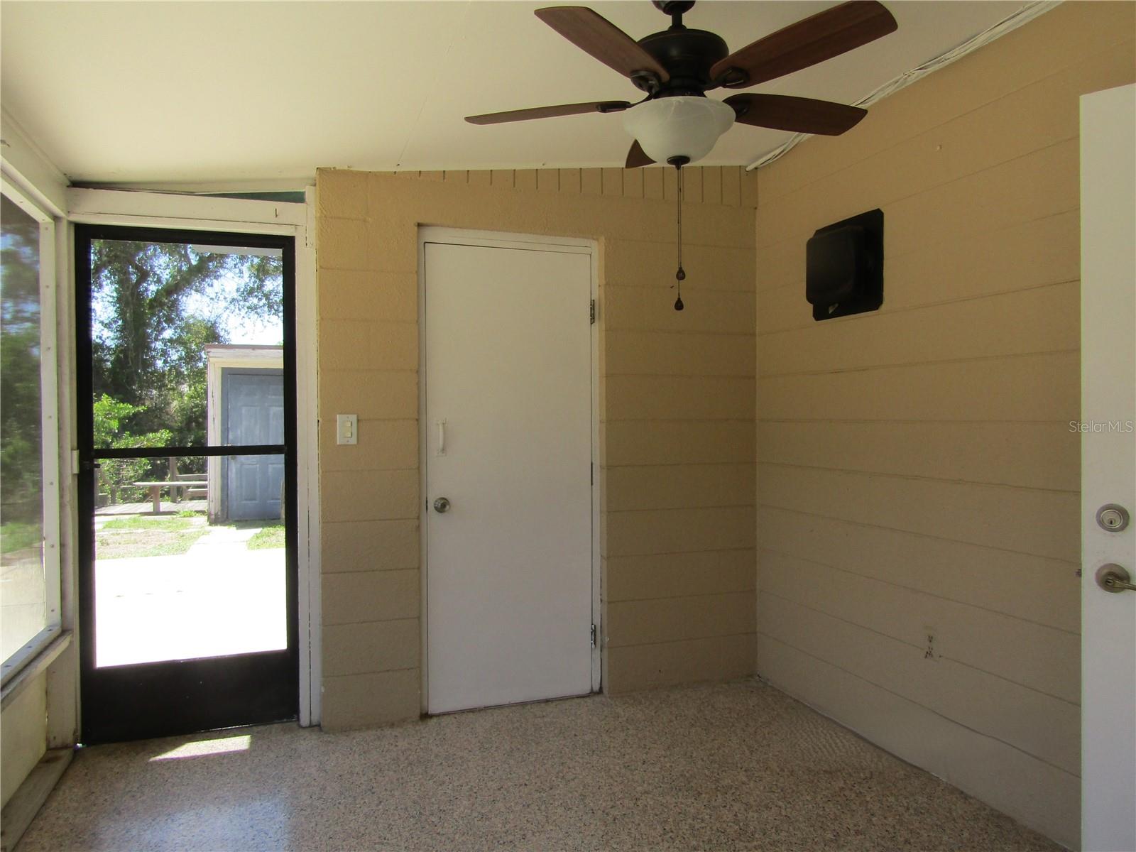 Image 15 of 20 For 603 Roberts Bay Drive