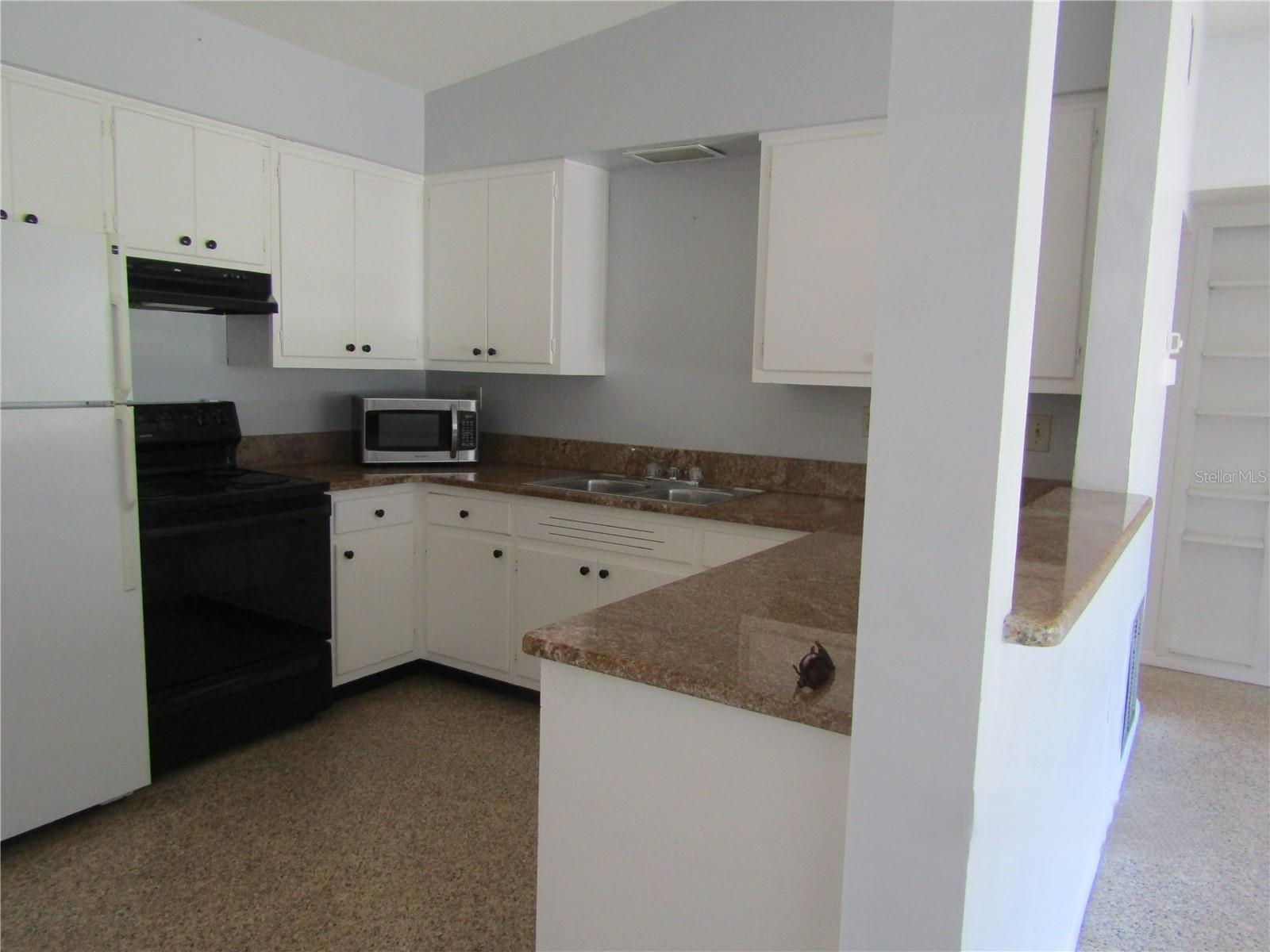 Image 7 of 20 For 603 Roberts Bay Drive