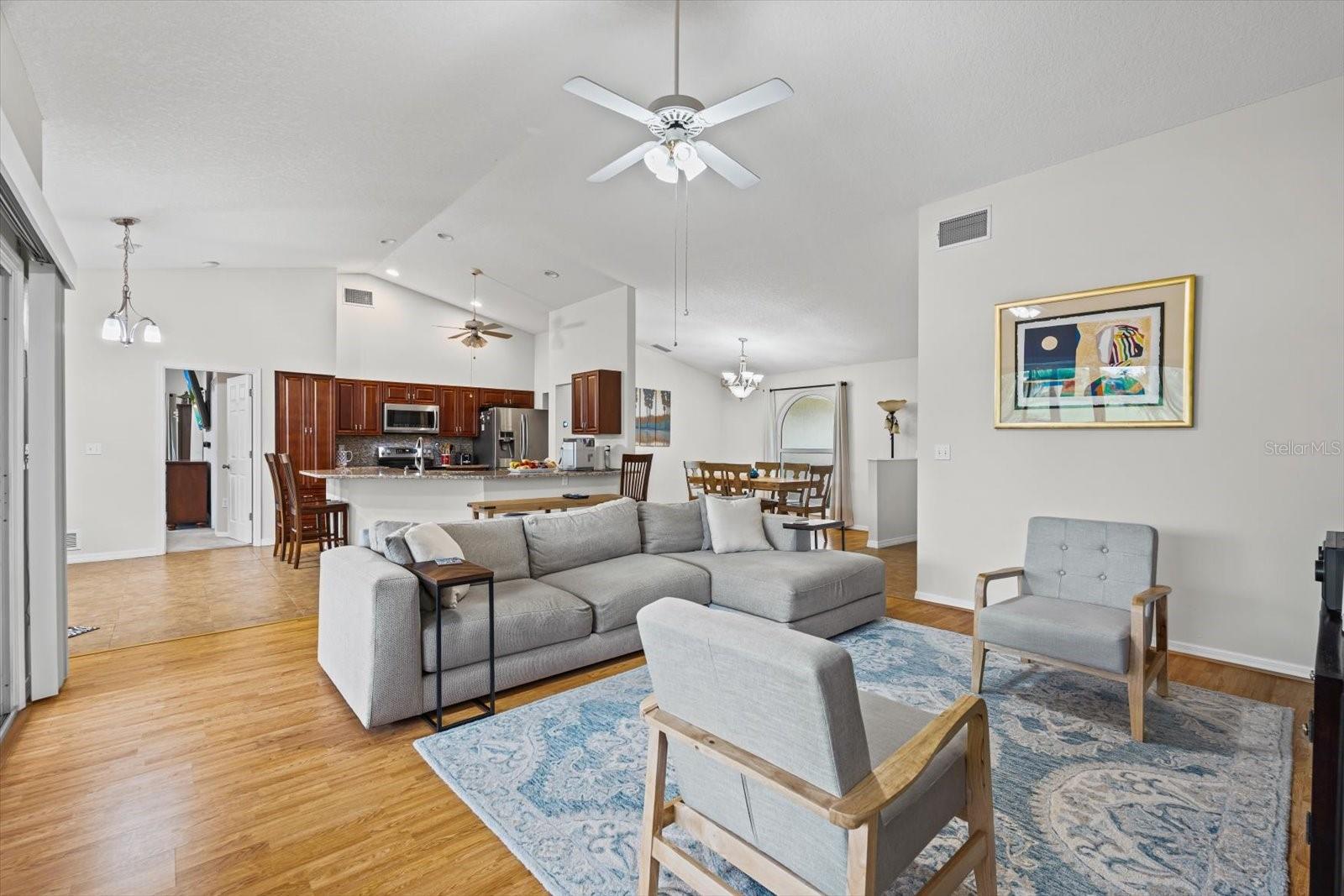 Image 14 of 44 For 3339 Sheffield Circle