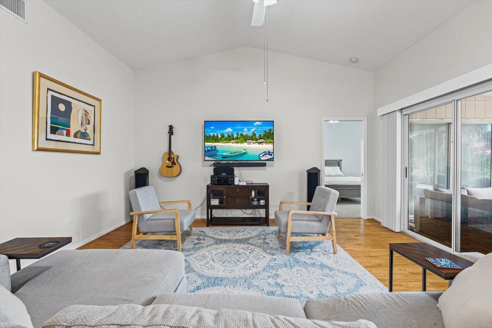 Image 15 of 44 For 3339 Sheffield Circle