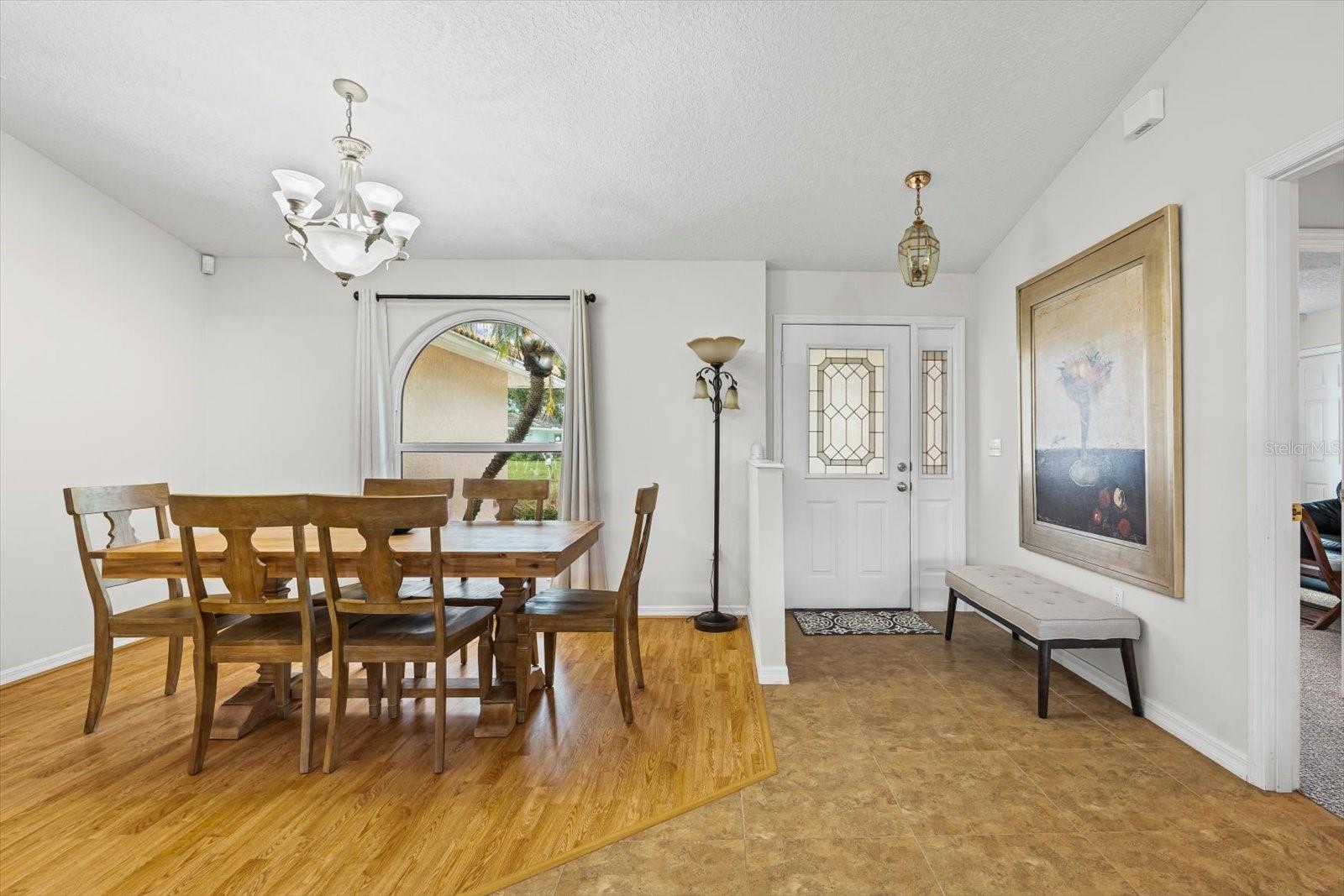 Image 16 of 44 For 3339 Sheffield Circle