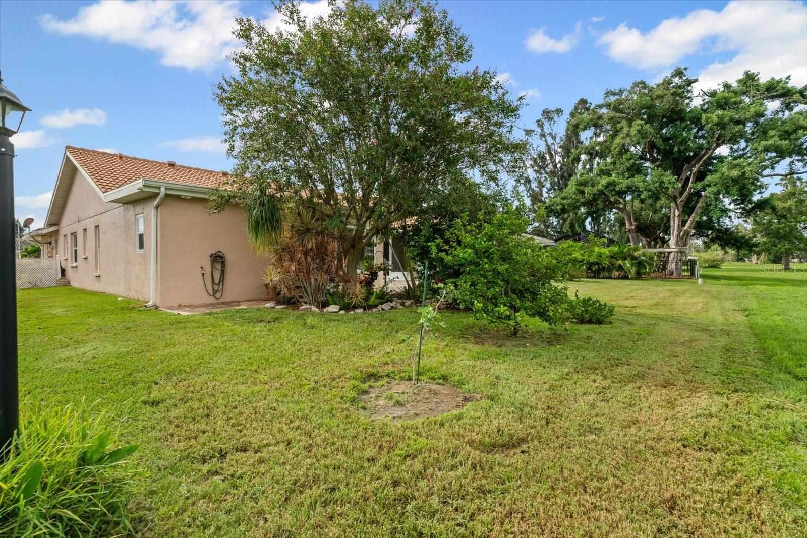 Image 42 of 44 For 3339 Sheffield Circle