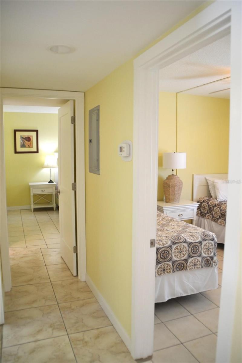 Image 16 of 30 For 1275 Tarpon Center Drive 107