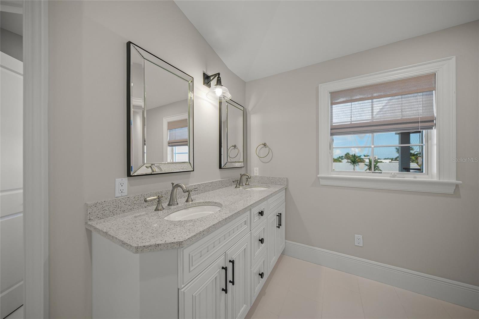 Image 31 of 60 For 525 72nd Street