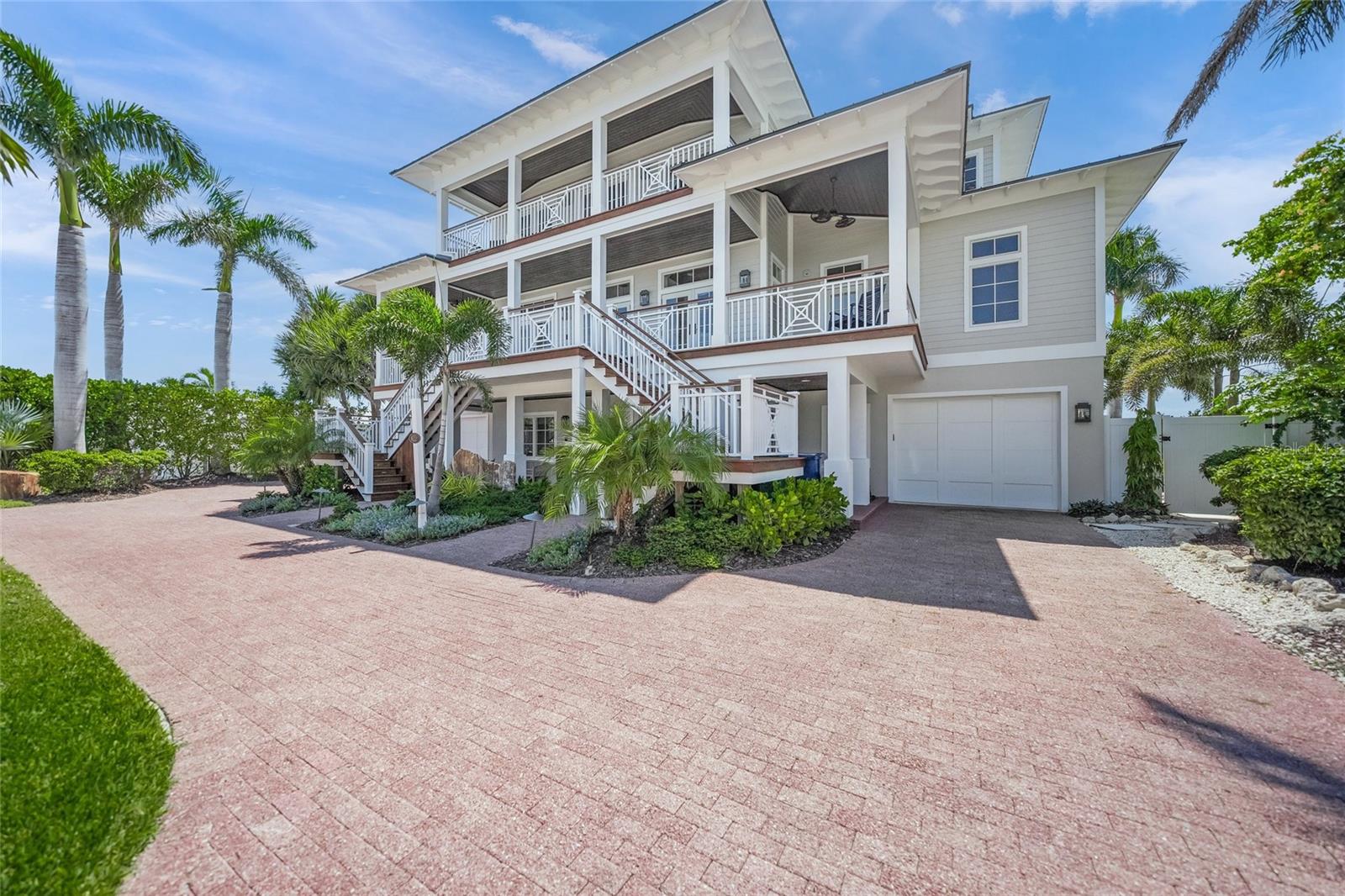 Image 4 of 60 For 525 72nd Street