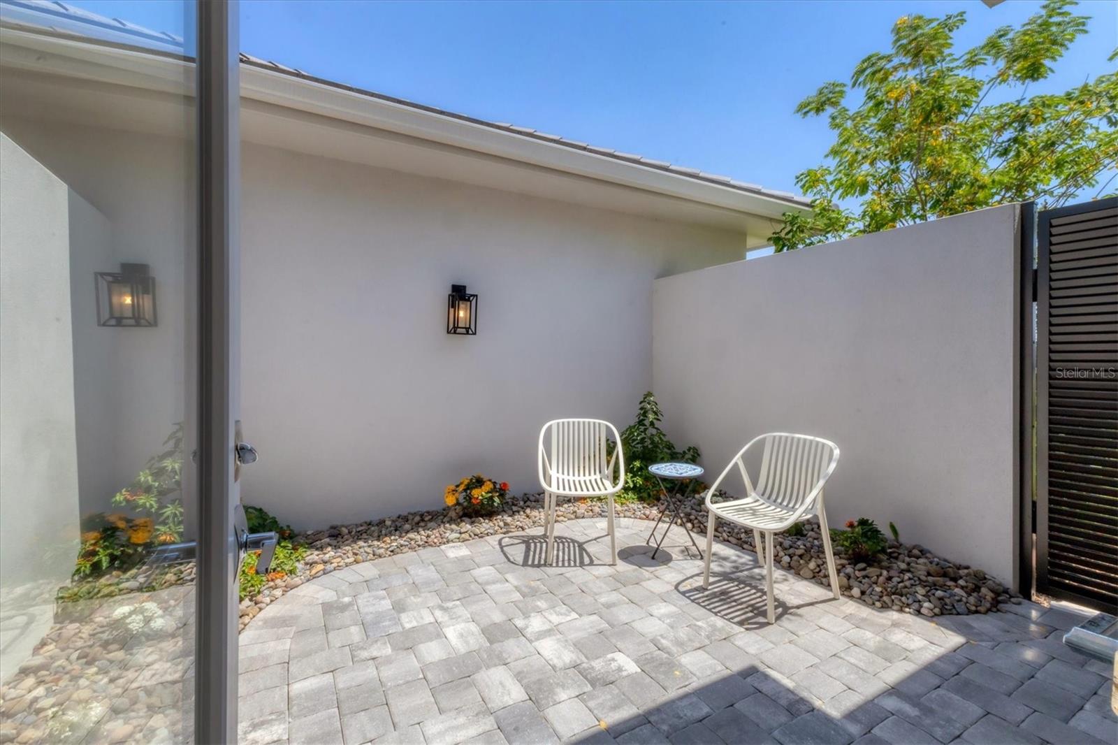 Image 30 of 77 For 1730 Rio Vista Terrace
