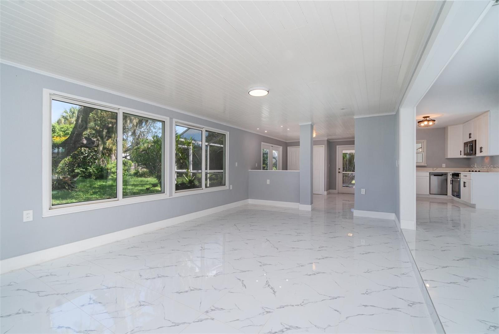 Image 17 of 38 For 4497 Northshore Drive