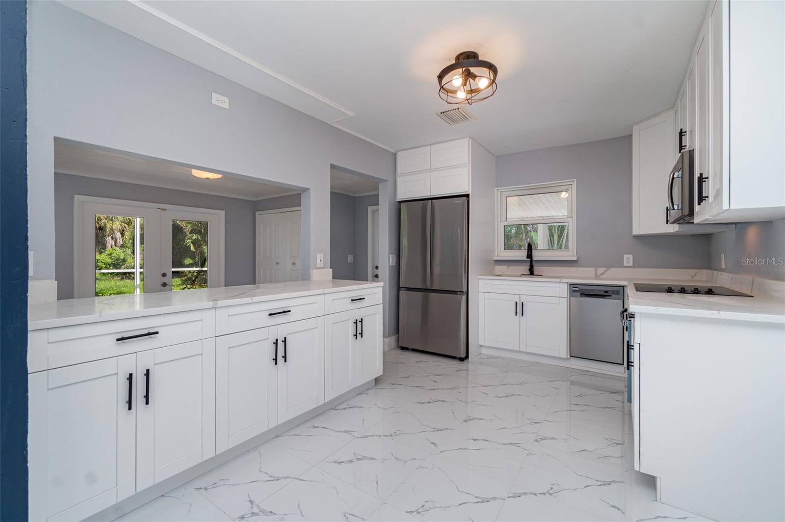 Image 5 of 38 For 4497 Northshore Drive