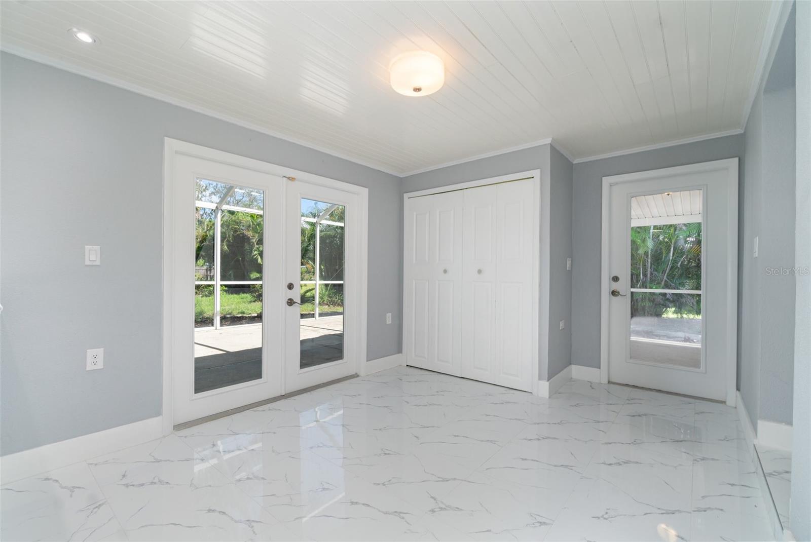 Image 8 of 38 For 4497 Northshore Drive